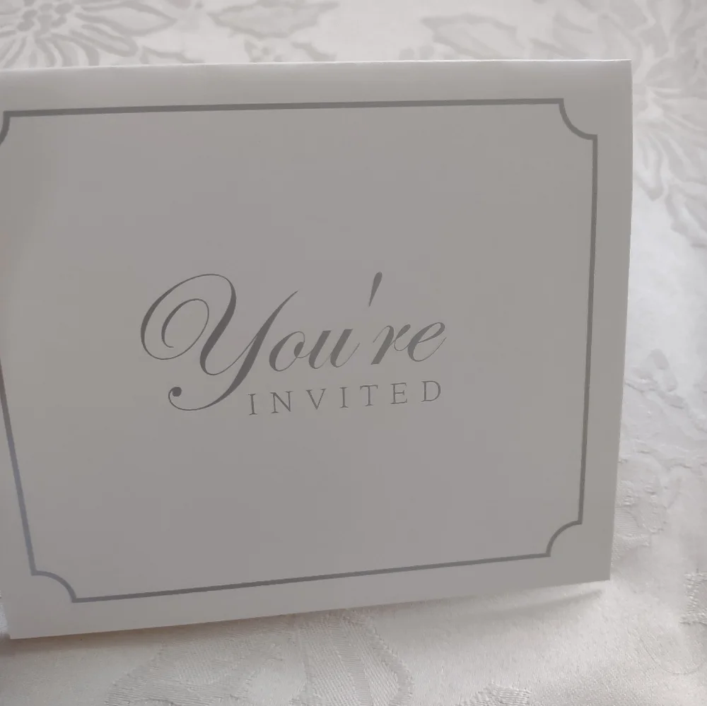 New 🆕 Bridal Boutique Invitations White Silver Frame